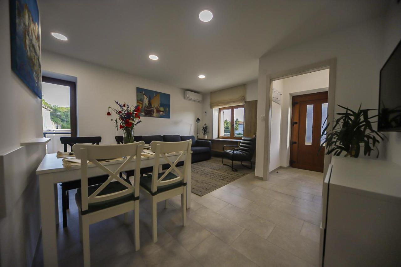 Casa Tilia Villa Sapjane Екстериор снимка